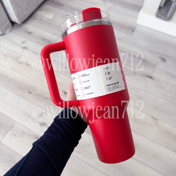 "Target Red" Valentine Stanley - Limited Edition Target Valentine 40oz Tumbler - Picture 6 of 7